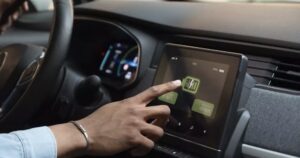 Híbridos plug-in vs. elétricos